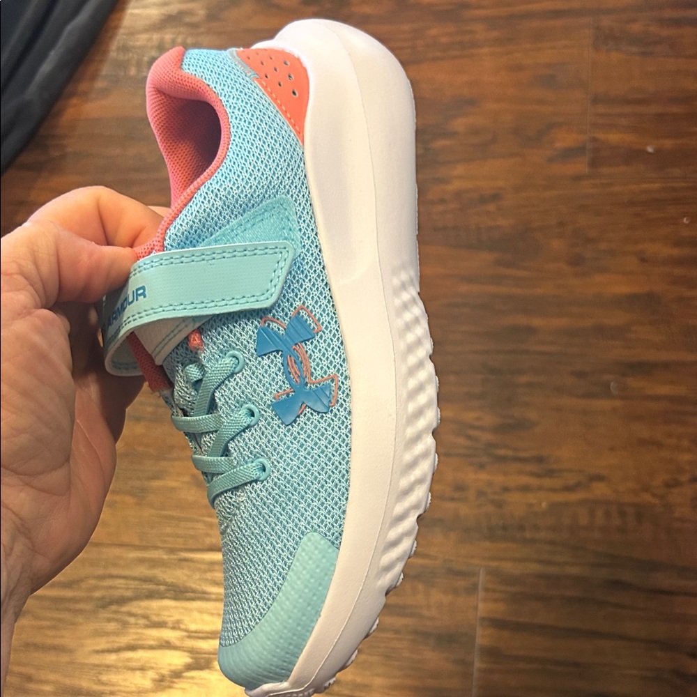 Under Armour Kids' Aqua and Coral Sneakers YA GPS Surge 4 AC